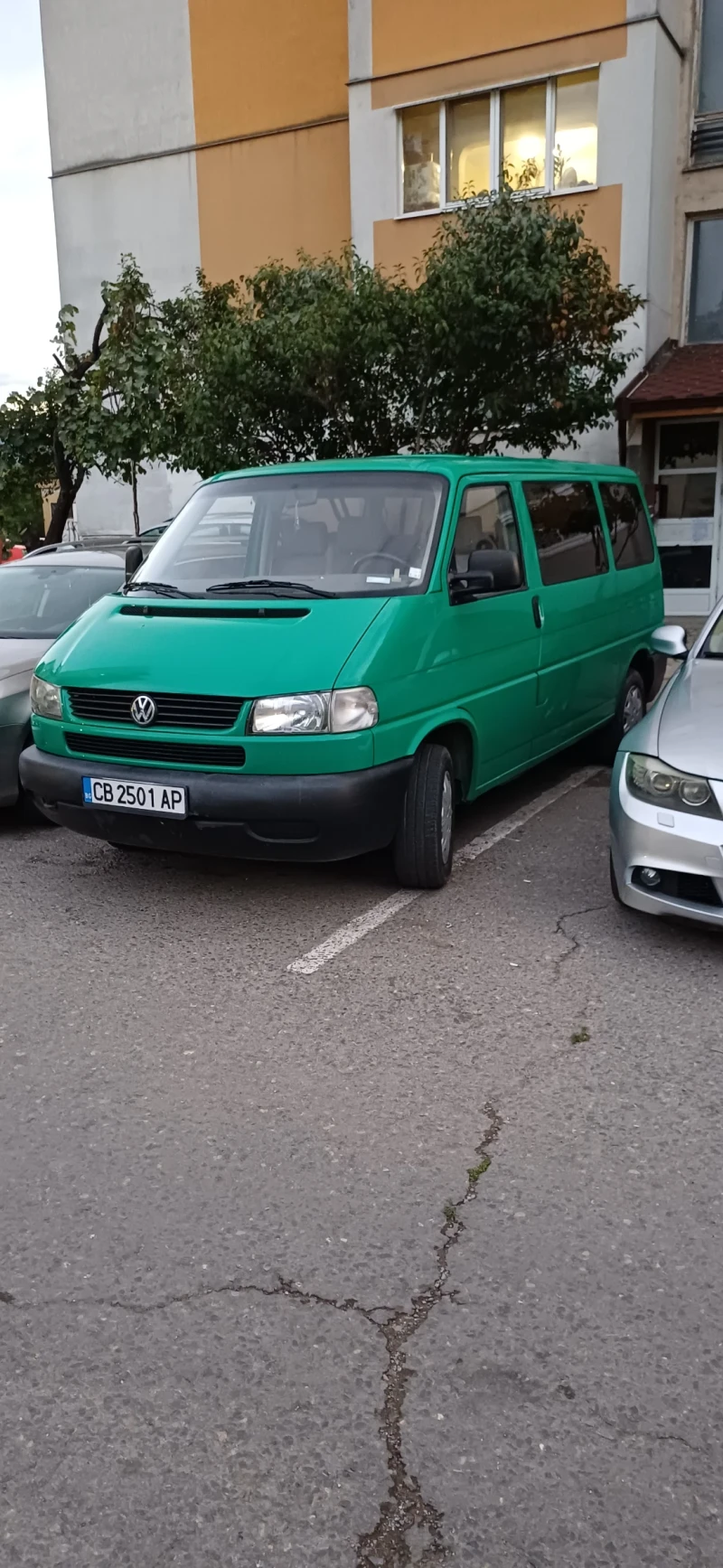VW Caravelle, снимка 2 - Бусове и автобуси - 52513960