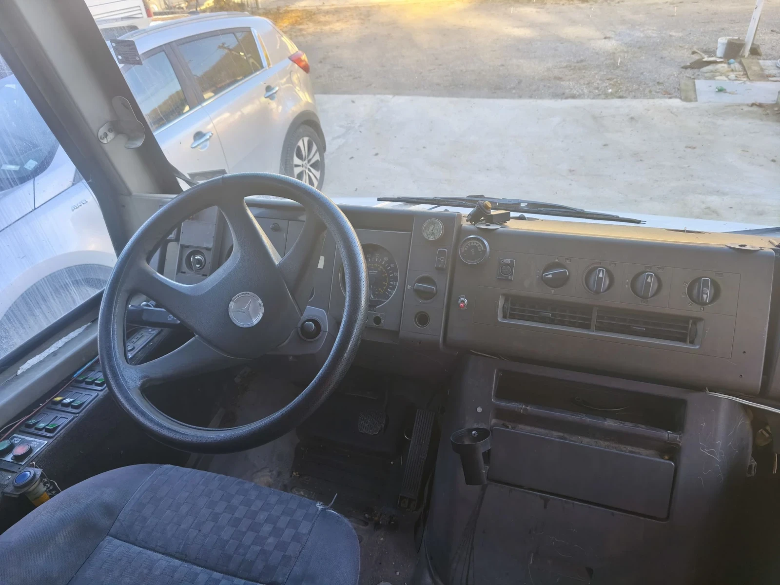 Mercedes-Benz 711  - изображение 2