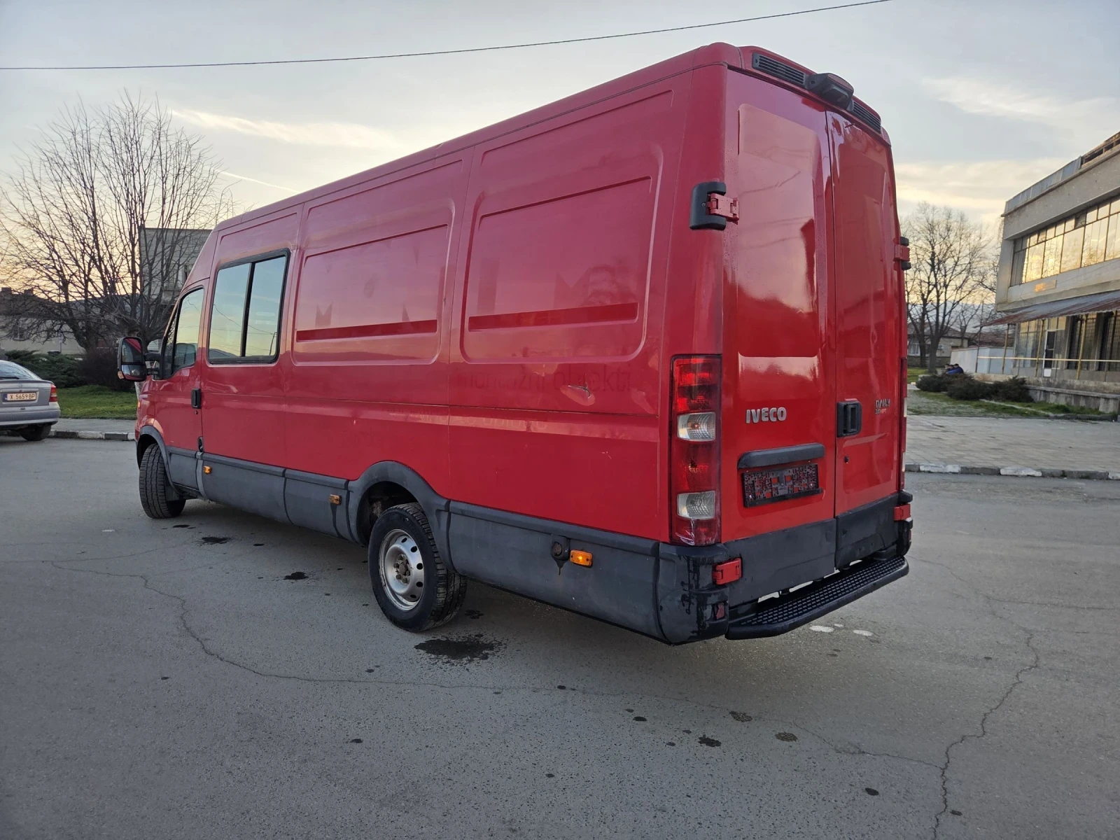 Iveco 35S18 3.0 180 кс* КЛИМА * MAXI* ТОВАРОПЪТНИК* 6 МЕСТА * , снимка 5 - Бусове и автобуси - 53772827