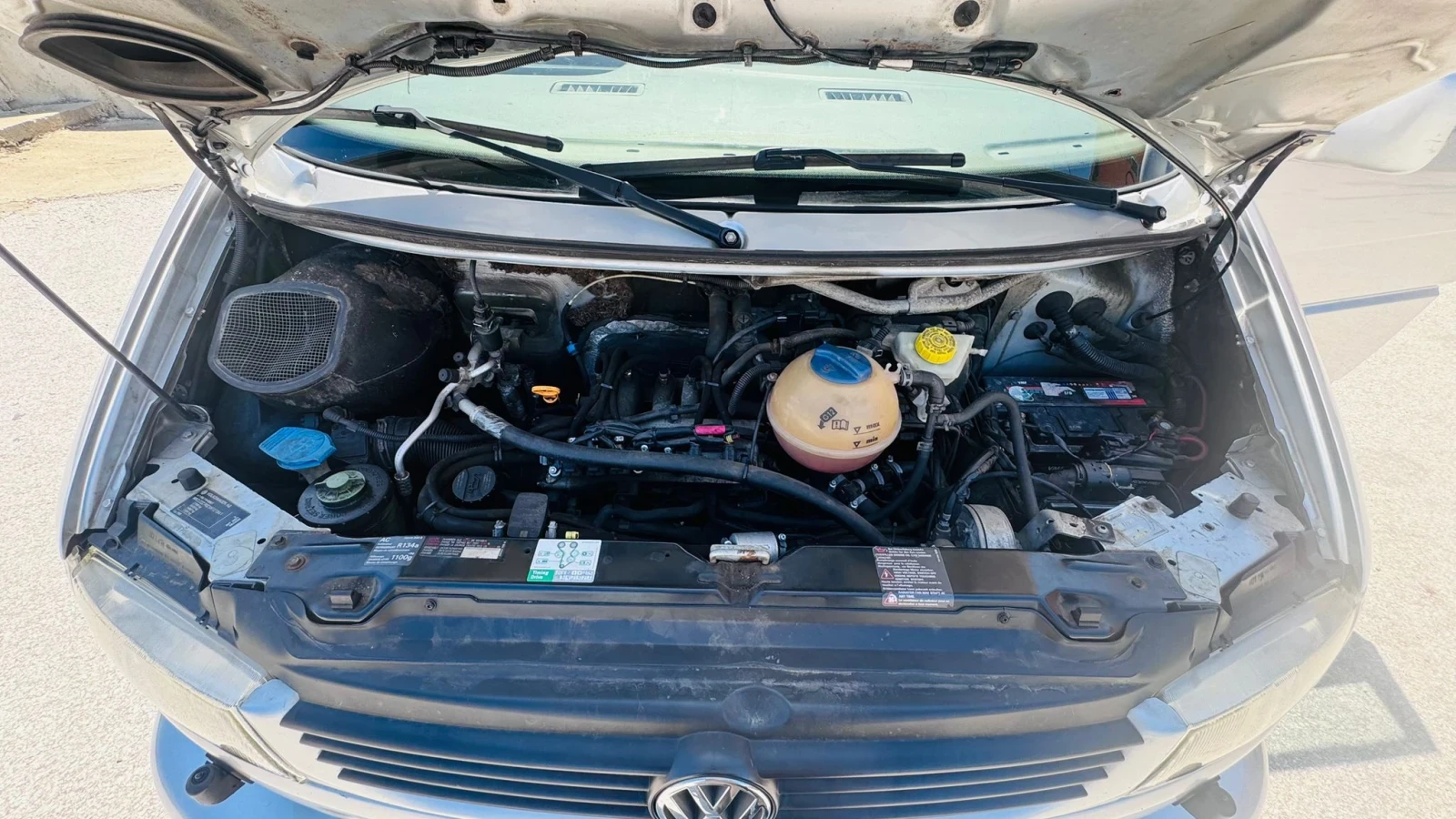 VW Caravelle, снимка 13 - Бусове и автобуси - 54447694