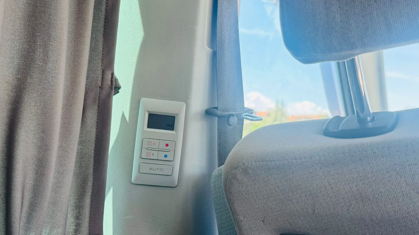 VW Caravelle, снимка 12 - Бусове и автобуси - 54447694