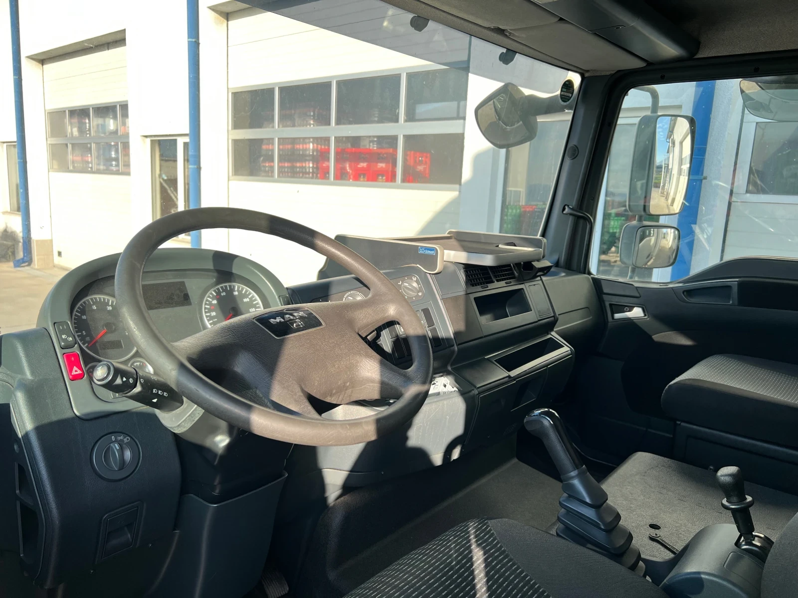 Man Tgl 8.180 / 2012 година / 295.000км , снимка 12 - Камиони - 54089451