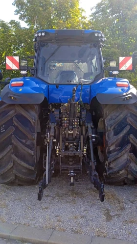 Трактор New Holland Т8.435 UC, снимка 3