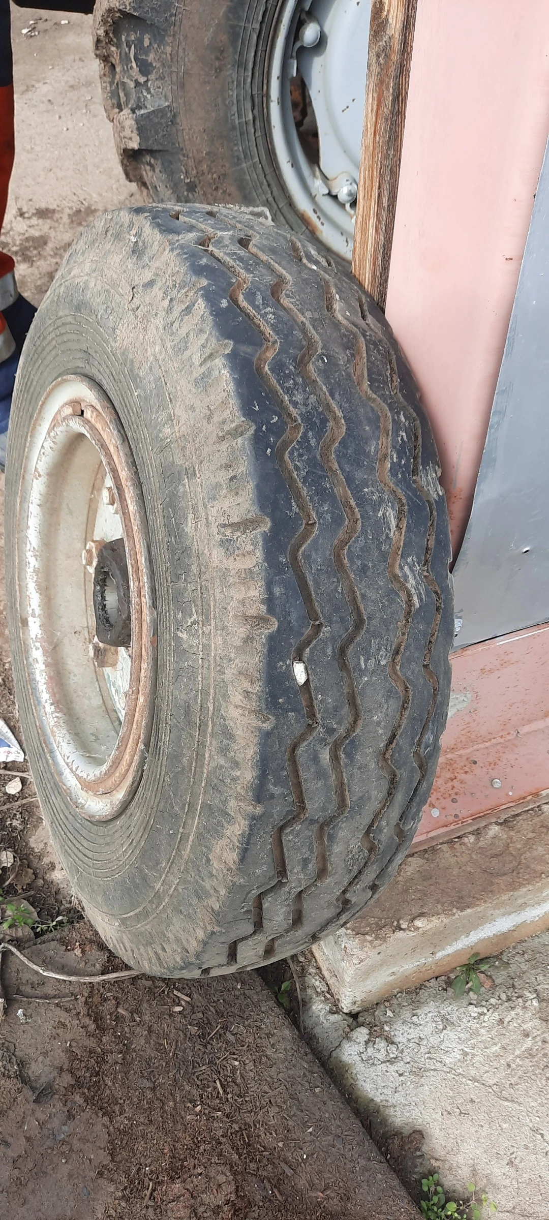 �� ������� ���-4 | Mobile.bg � ����������� 13