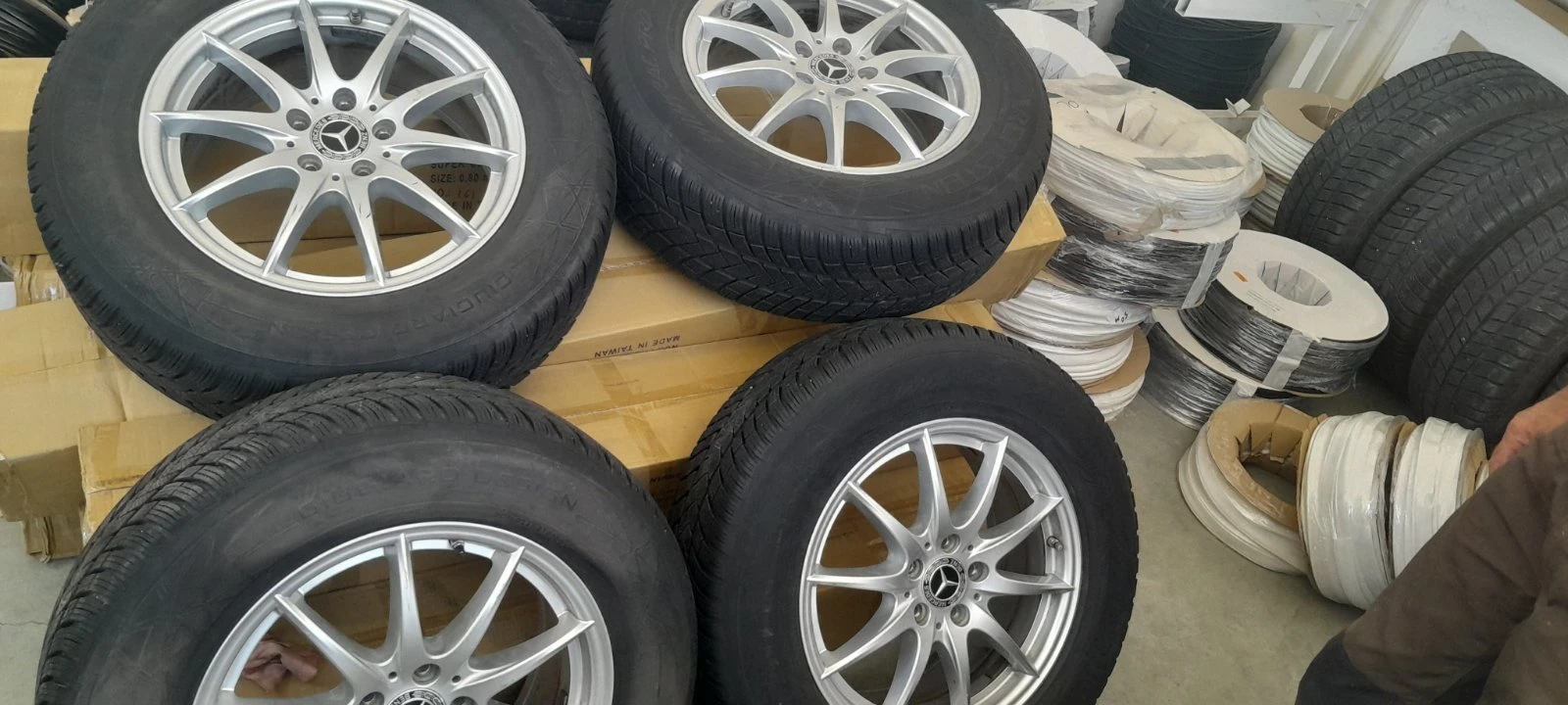    235/65R17  Mercedes-Benz GLE | Mobile.bg   1