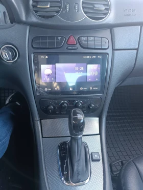 Mercedes-Benz CLK 320, снимка 8