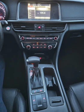 Kia K5 2.0 LPI, Keyless, подгрев на волан и седалки, снимка 10