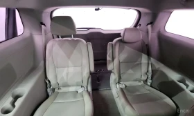 Kia Carnival 9-seater Limousine, снимка 16