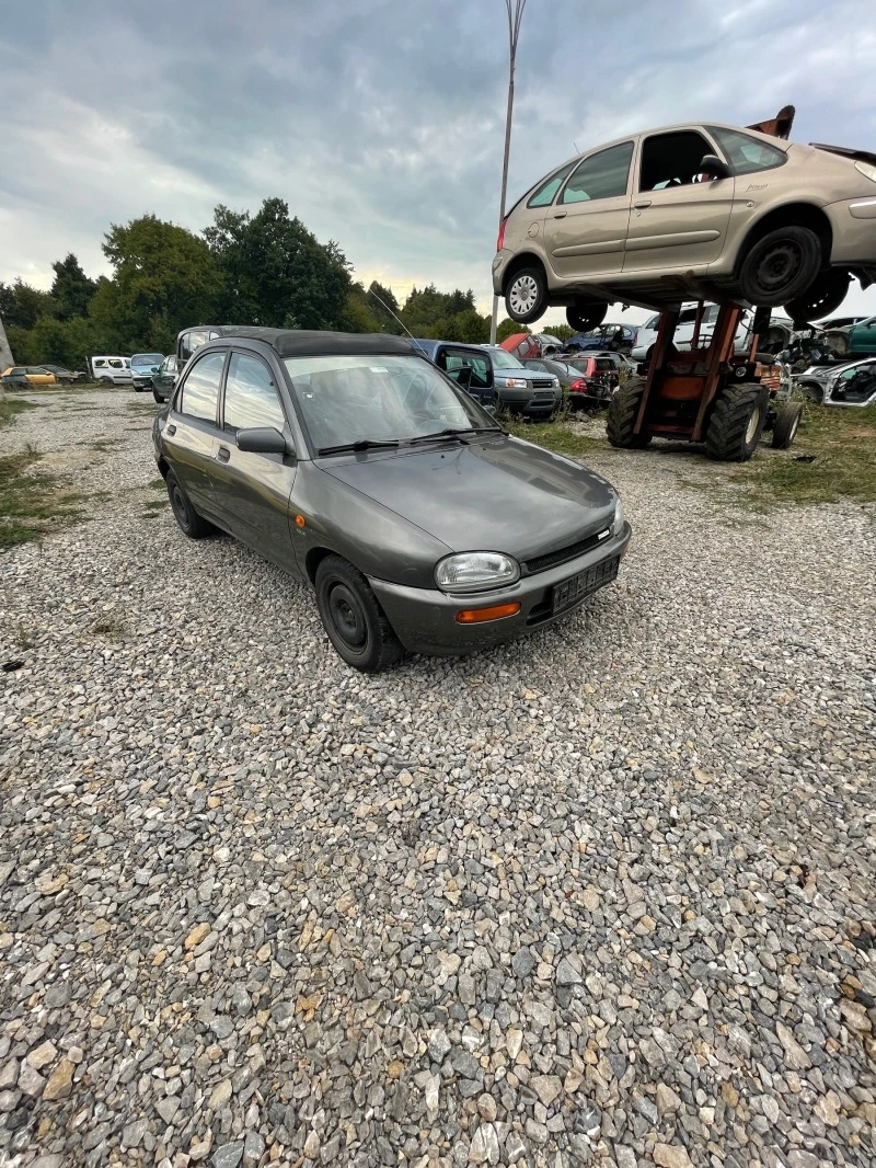 Mazda 121, снимка 1 - Автомобили и джипове - 38458823