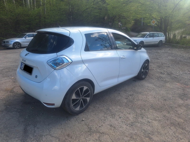 Renault Zoe, снимка 4 - Автомобили и джипове - 47284354