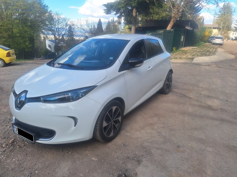 Renault Zoe, снимка 2 - Автомобили и джипове - 47284354