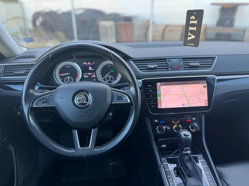 Skoda Superb Laurin & Klement, снимка 17 - Автомобили и джипове - 48292940