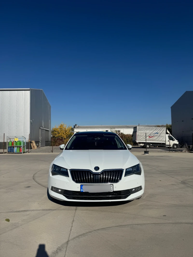 Skoda Superb Laurin & Klement, снимка 2 - Автомобили и джипове - 48292940