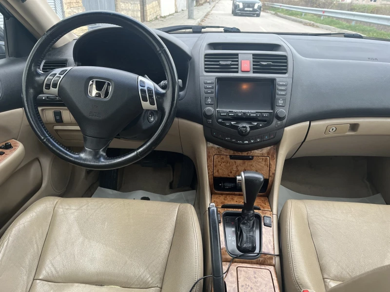 Honda Accord 2.4, снимка 4 - Автомобили и джипове - 48122789