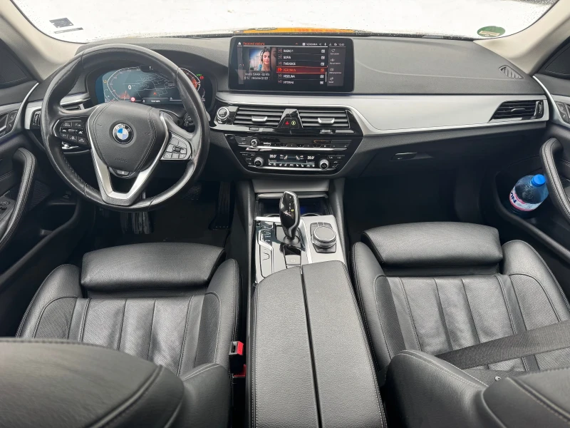 BMW 540 D Hybrid* Готов Лизинг/Бартер* , снимка 10 - Автомобили и джипове - 49350545