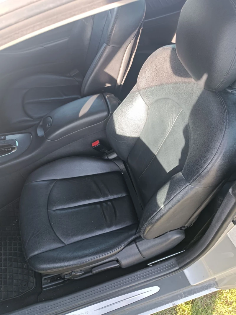 Mercedes-Benz CLK 320, снимка 6 - Автомобили и джипове - 52237505