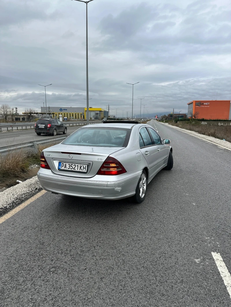 Mercedes-Benz C 270 CDI, снимка 5 - Автомобили и джипове - 52693257