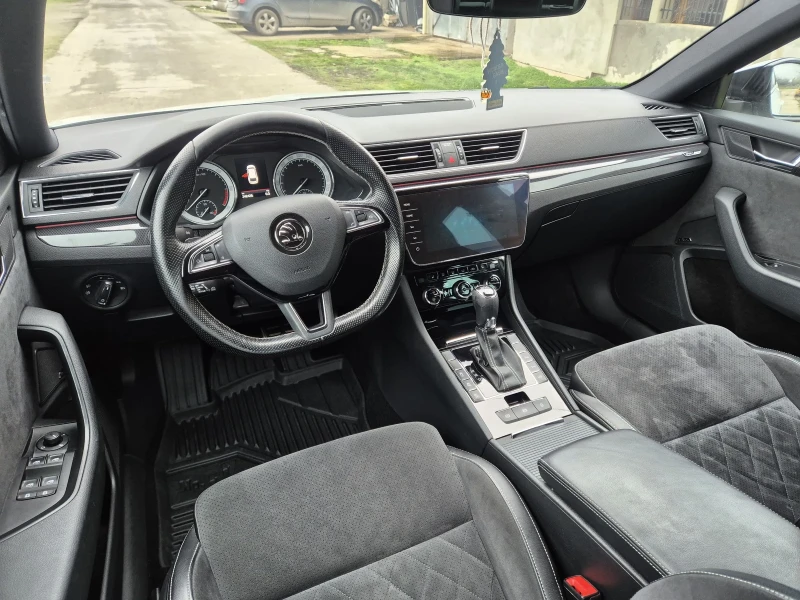 Skoda Superb 2.0tdi 4x4 SPORT LINE , снимка 13 - Автомобили и джипове - 52886844