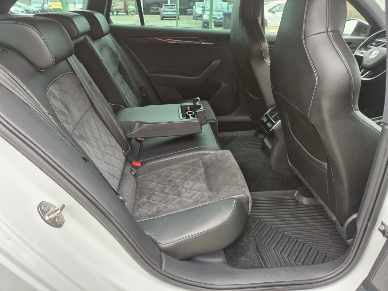 Skoda Superb 2.0tdi 4x4 SPORT LINE , снимка 11 - Автомобили и джипове - 52886844