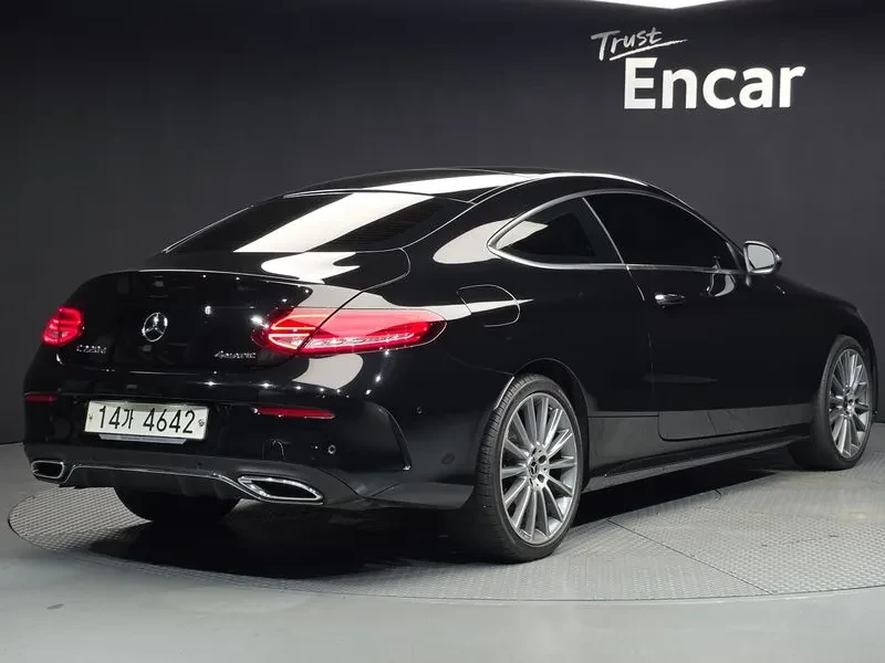 Mercedes-Benz C 220 - САМО 30% АВАНС, снимка 2 - Автомобили и джипове - 55569264