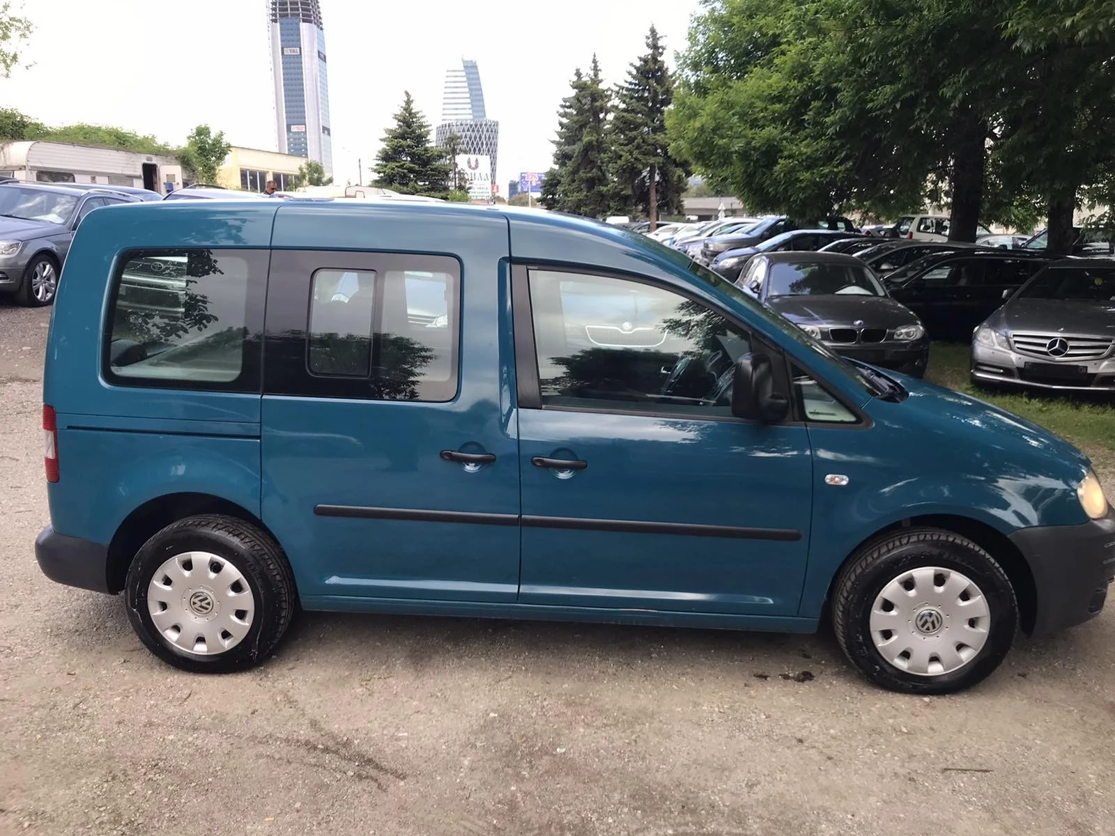 VW Caddy 1.6i LIFE ГАЗ БЕНЗИН - изображение 4