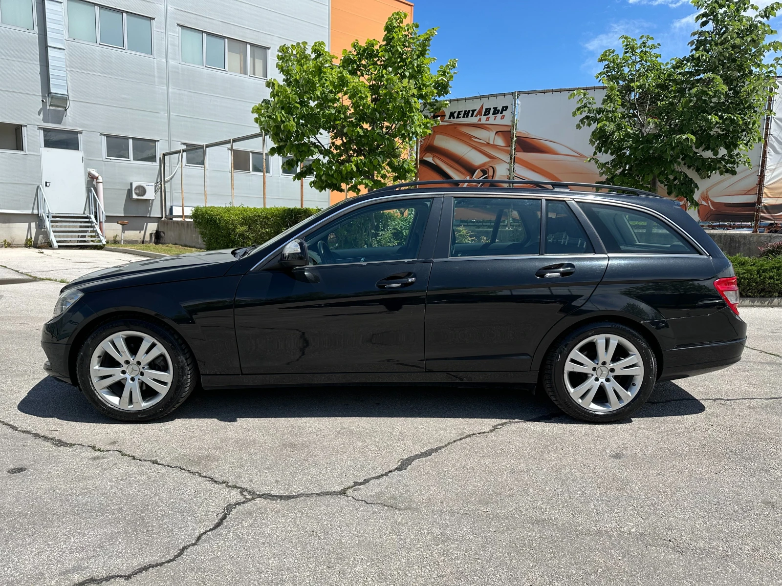 Mercedes-Benz C 180 1.8i 156 к.с. - изображение 2