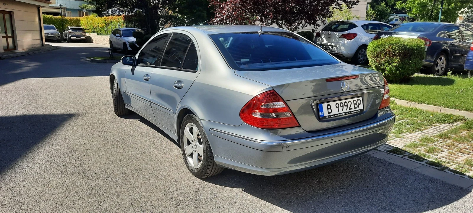 Mercedes-Benz E 350  - изображение 4