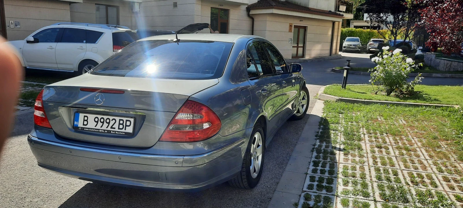 Mercedes-Benz E 350  - изображение 3