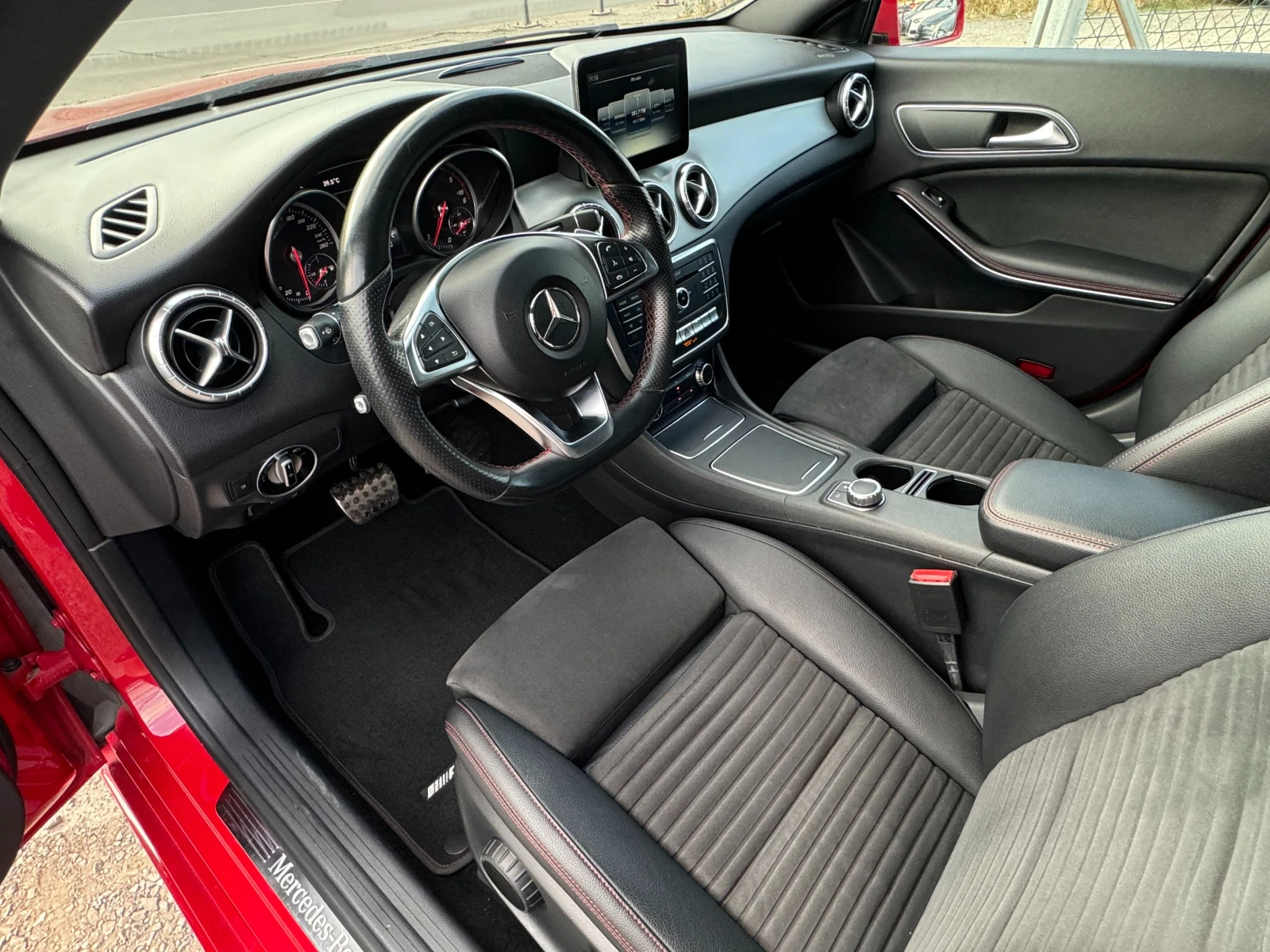 Mercedes-Benz CLA 220 CDI ! AMG Line ! SWISS ! - изображение 8