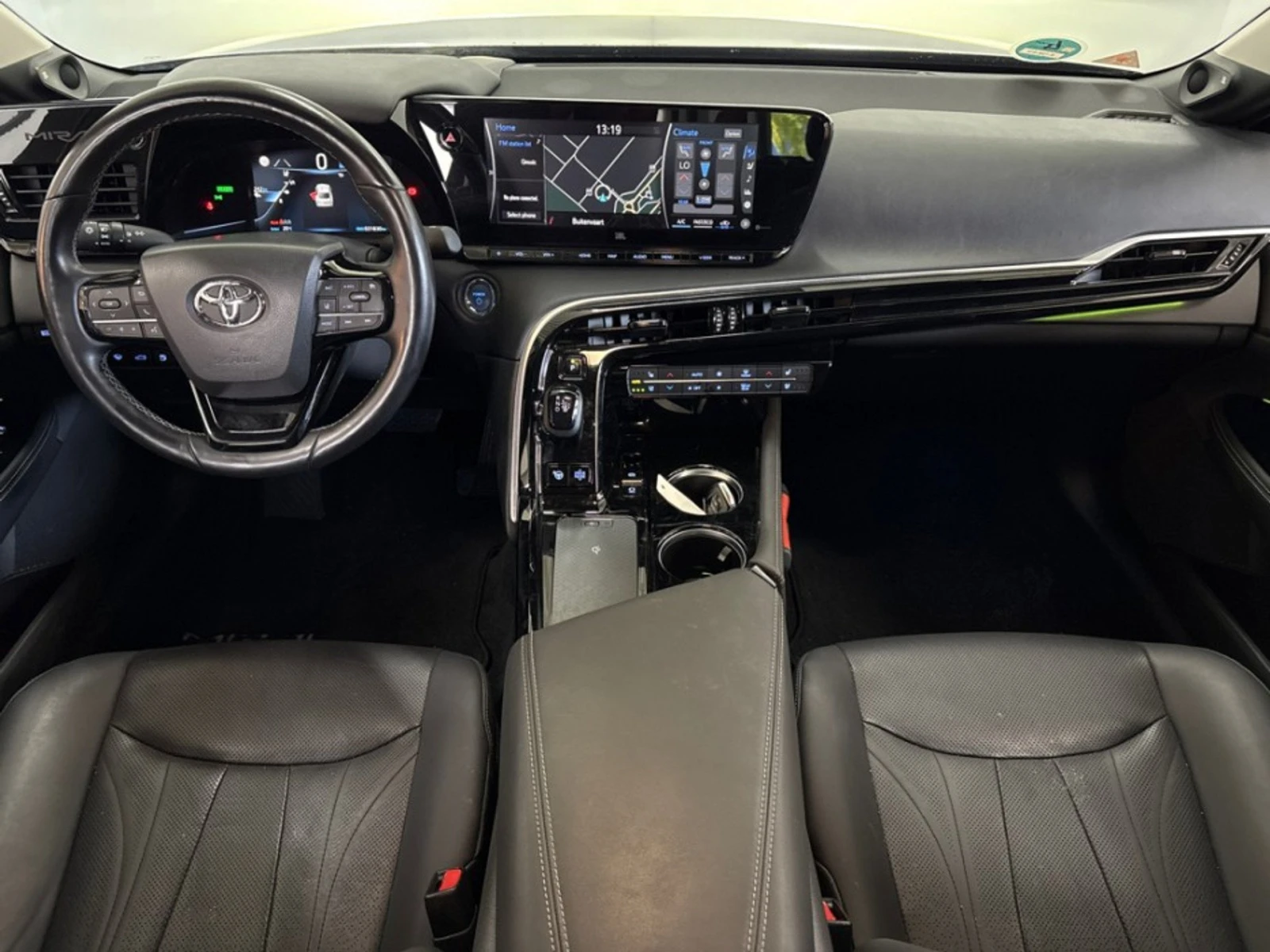 Toyota Mirai Hydrogen - изображение 7