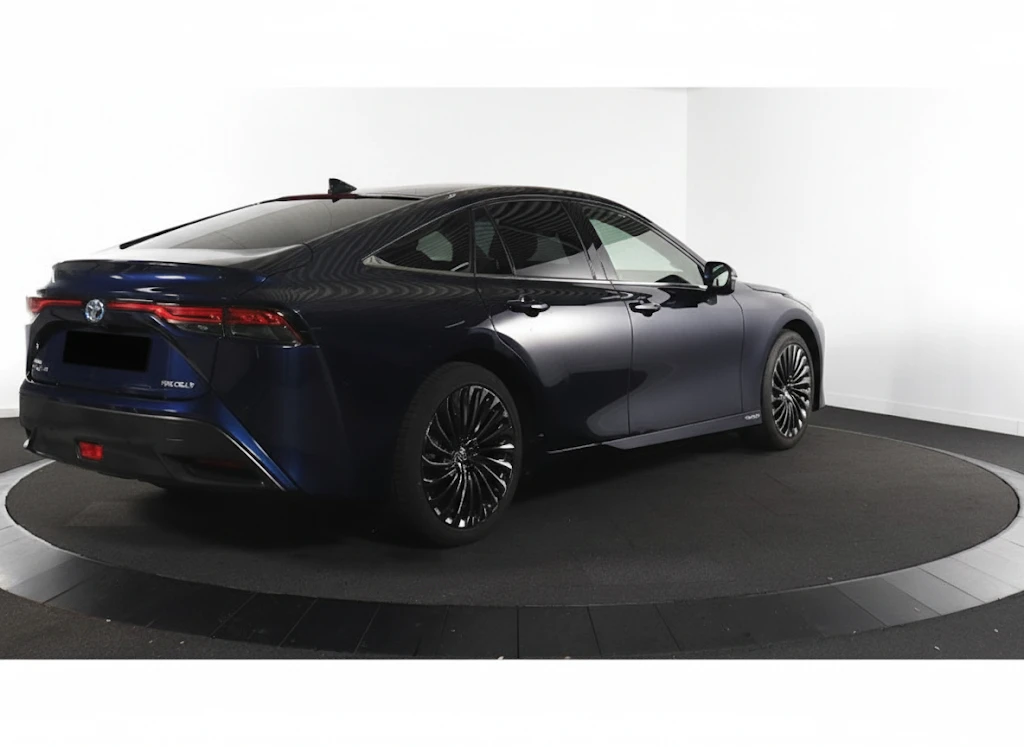 Toyota Mirai Hydrogen - изображение 3