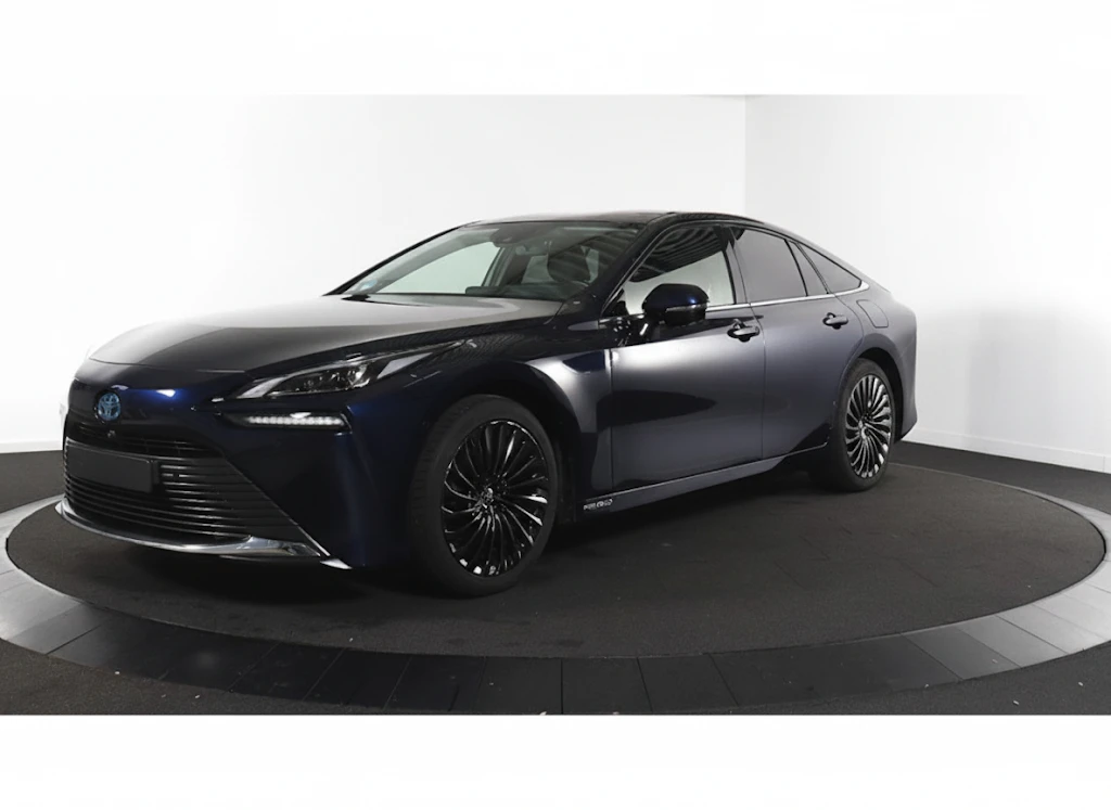 Toyota Mirai Hydrogen - изображение 2