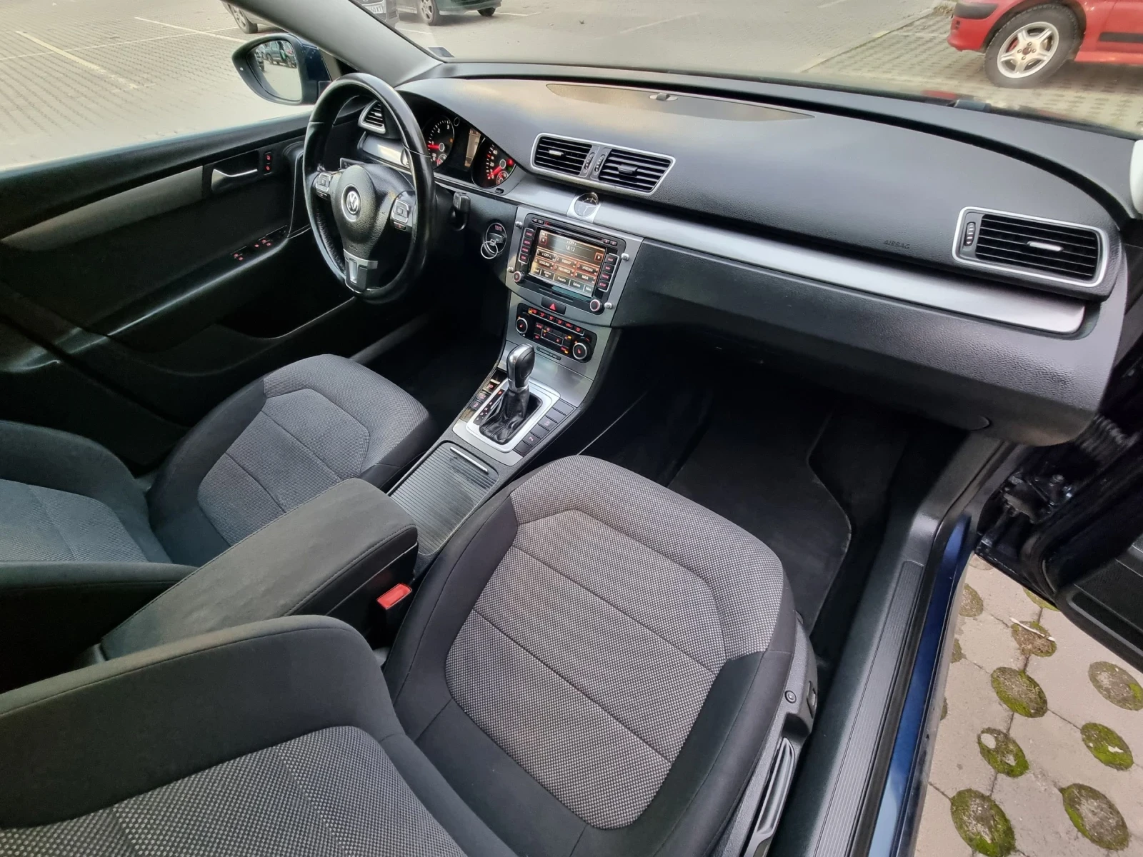 VW Passat B7-2.0/TDI -140 .. AUTOMATIC | Mobile.bg   12