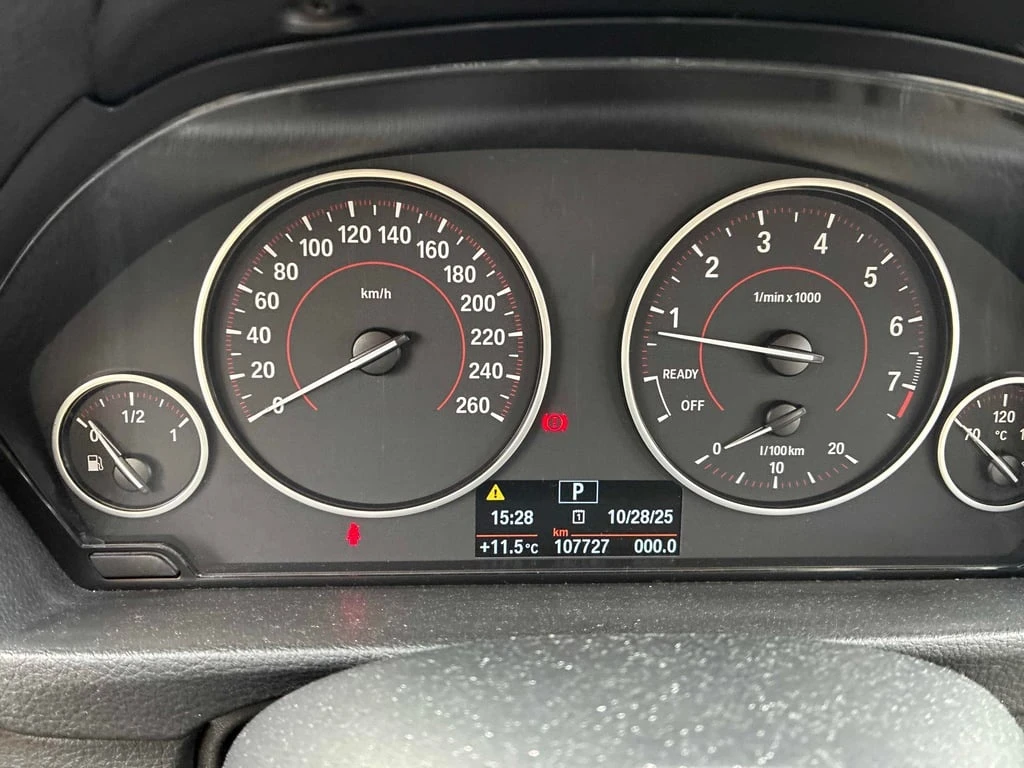 BMW 320 * 320i xDrive * CARFAX *    | Mobile.bg   8