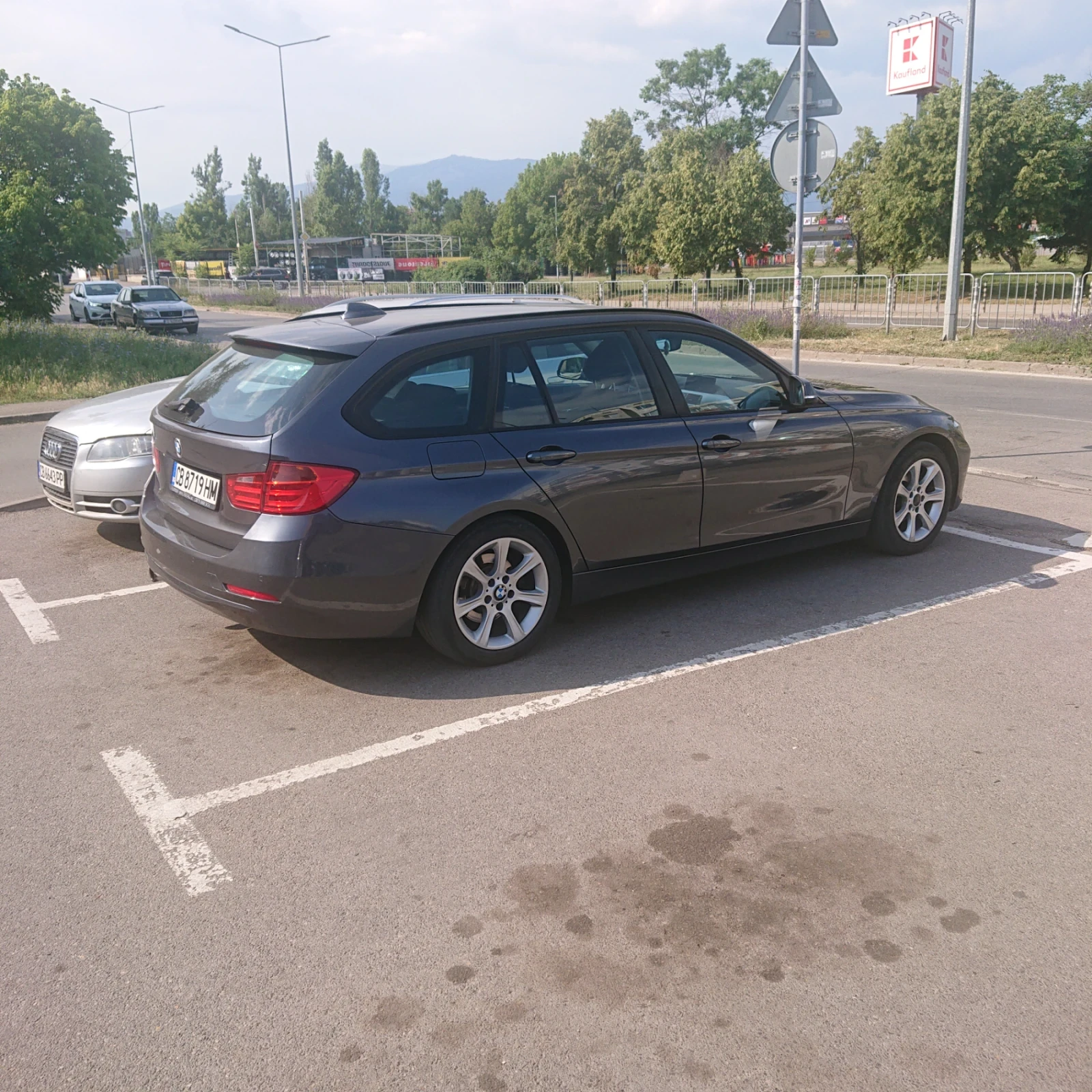 BMW 320 X drive, снимка 2 - Автомобили и джипове - 54994590