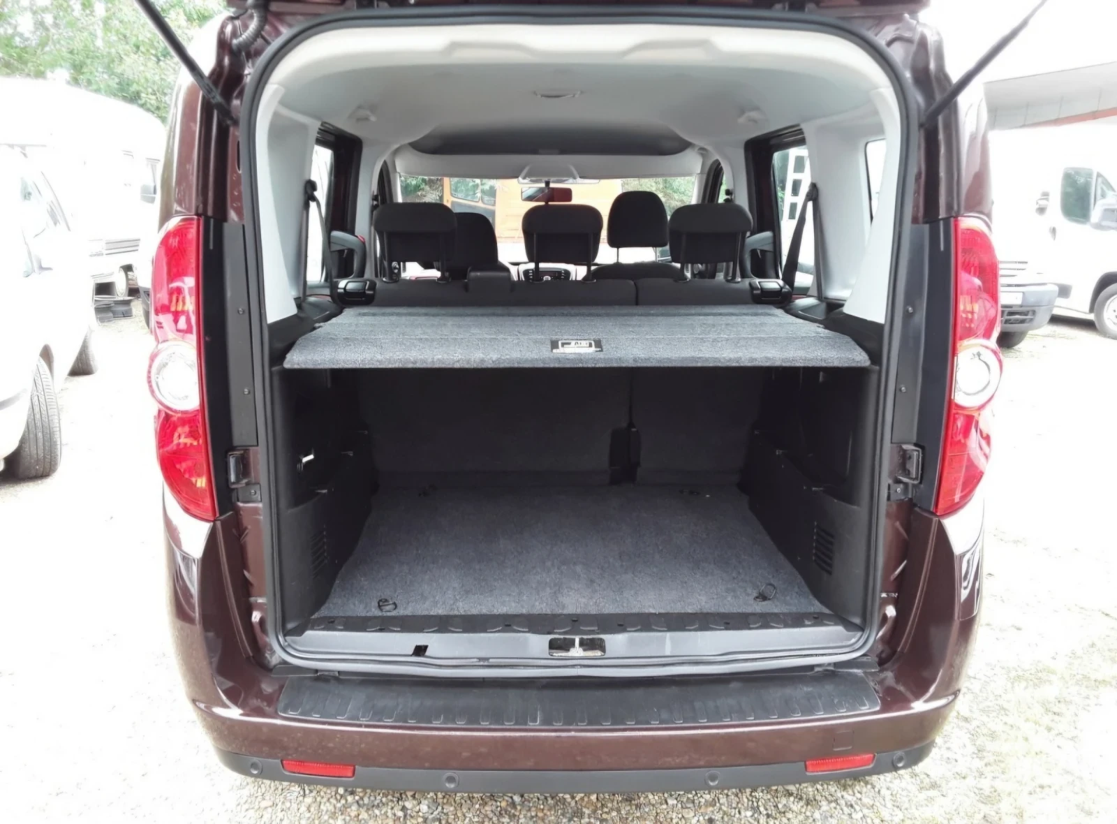 Fiat Doblo Fiat Doblo 1.4i-95кс. + Нова ГАЗ- BRC, снимка 15 - Автомобили и джипове - 53866114