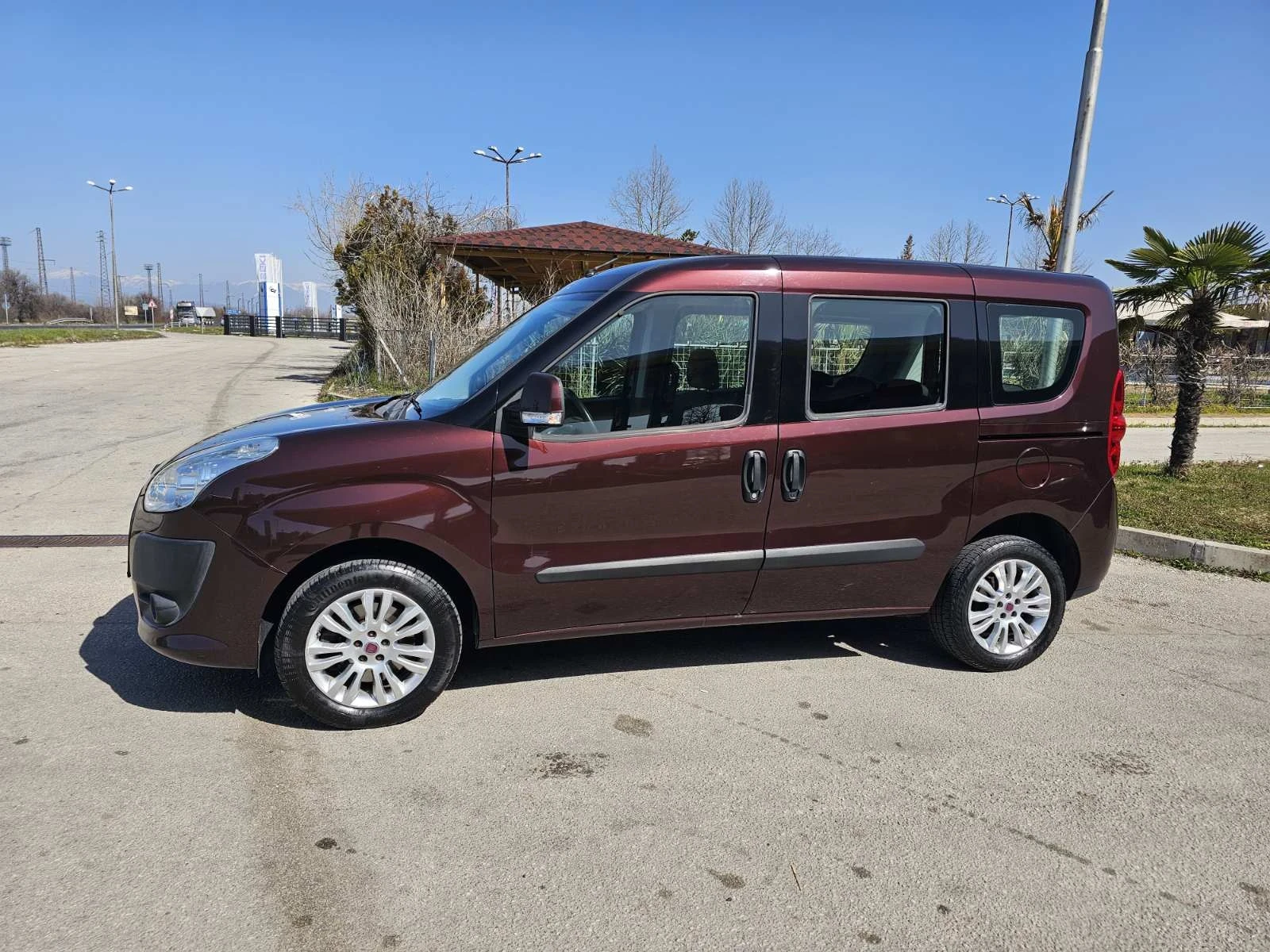 Fiat Doblo Fiat Doblo 1.4i-95кс. + Нова ГАЗ- BRC, снимка 4 - Автомобили и джипове - 53866114