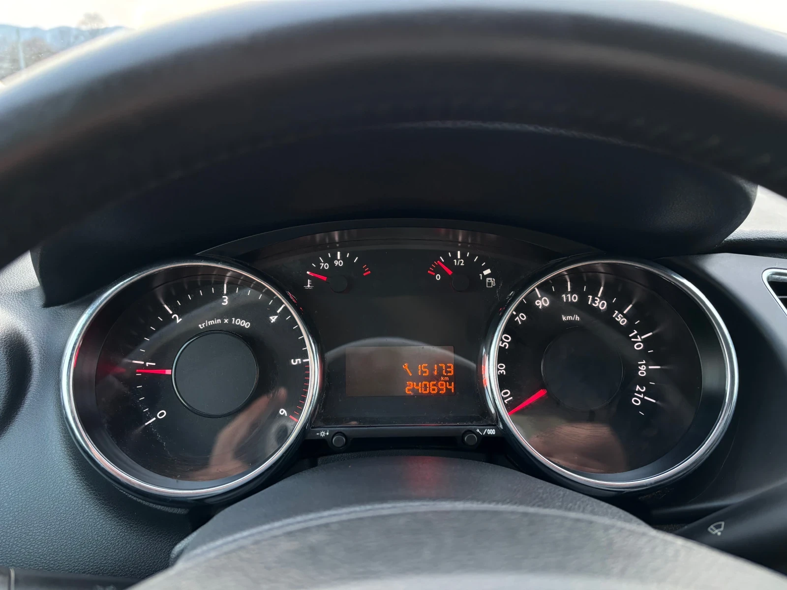 Peugeot 3008 1.6HDI/Италия/109коня, снимка 14 - Автомобили и джипове - 53879286