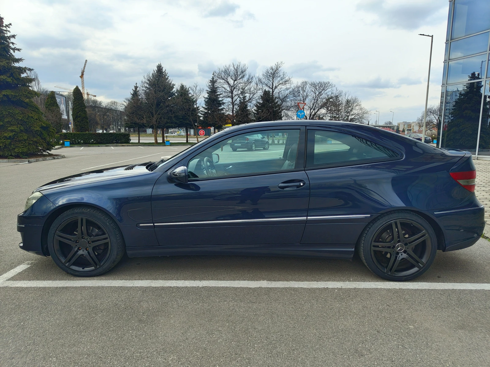 Mercedes-Benz CLC 220, снимка 4 - Автомобили и джипове - 53954075