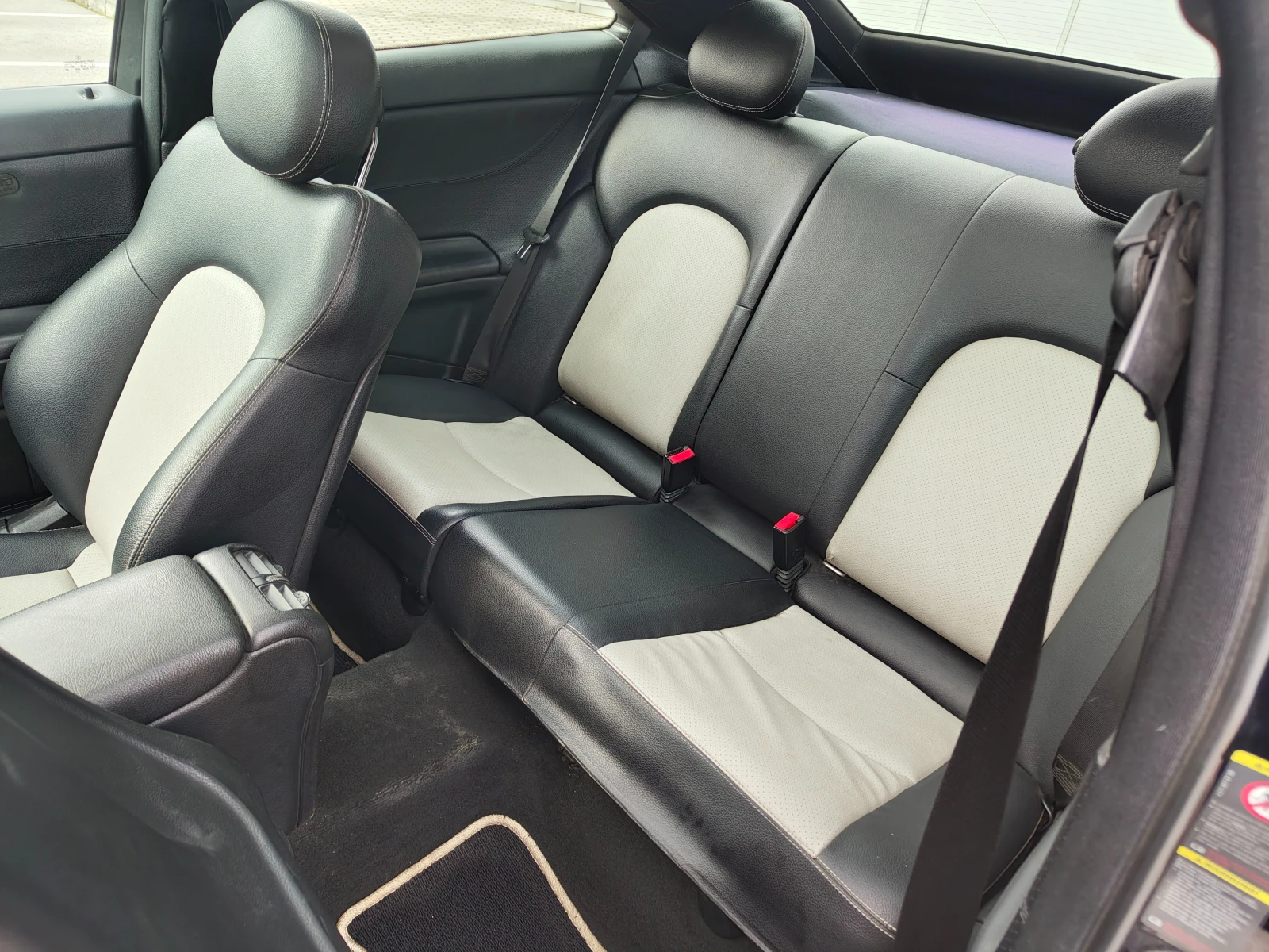 Mercedes-Benz CLC 220, снимка 14 - Автомобили и джипове - 53954075