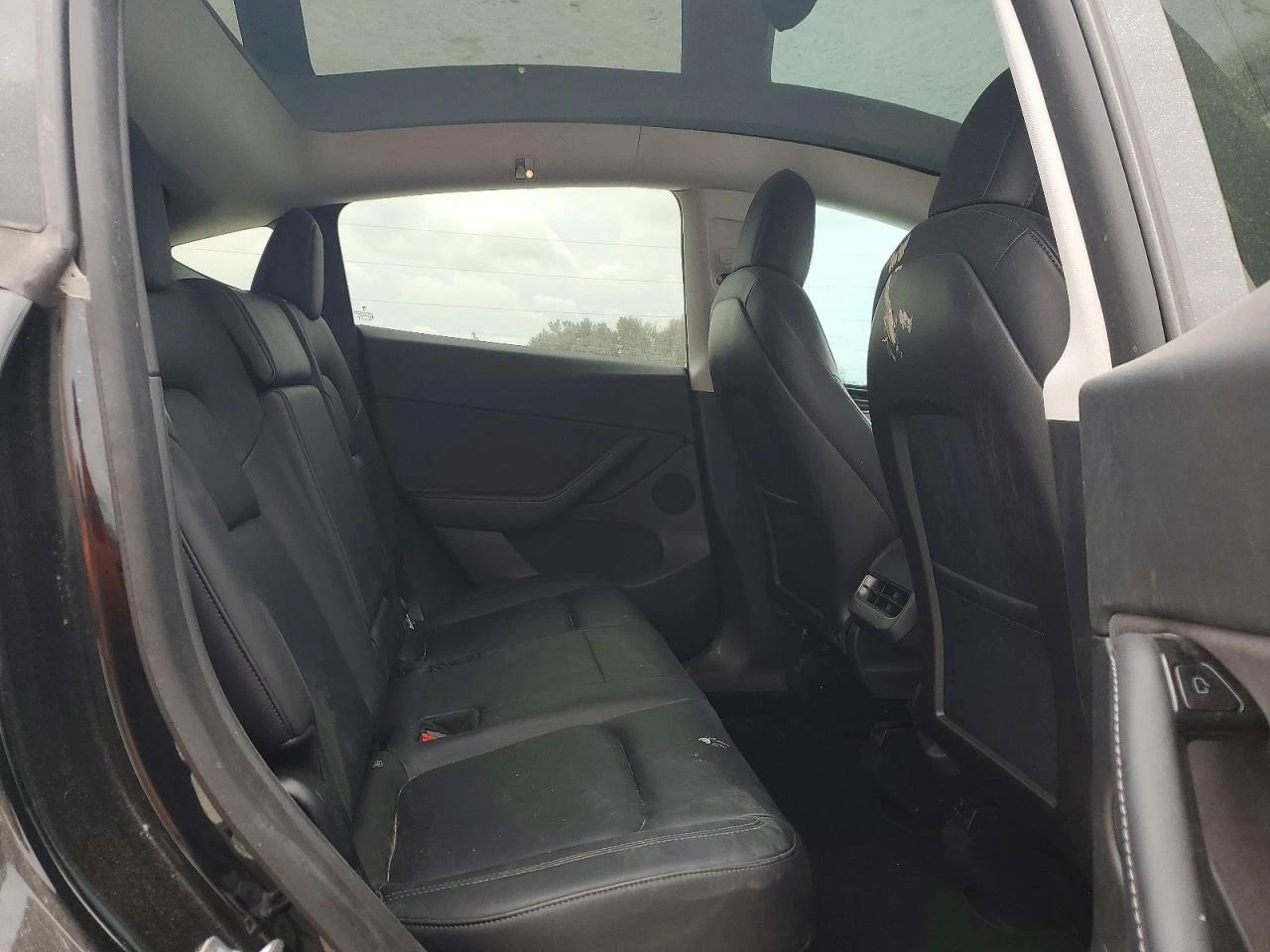 Tesla Model Y DUAL MOTOR LONG RANGE AWD, снимка 10 - Автомобили и джипове - 53910545