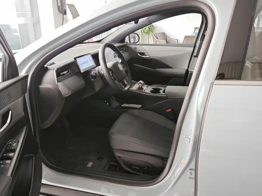 BYD Qin Plus EV FWD 57.6KWH | Mobile.bg � ����������� 10