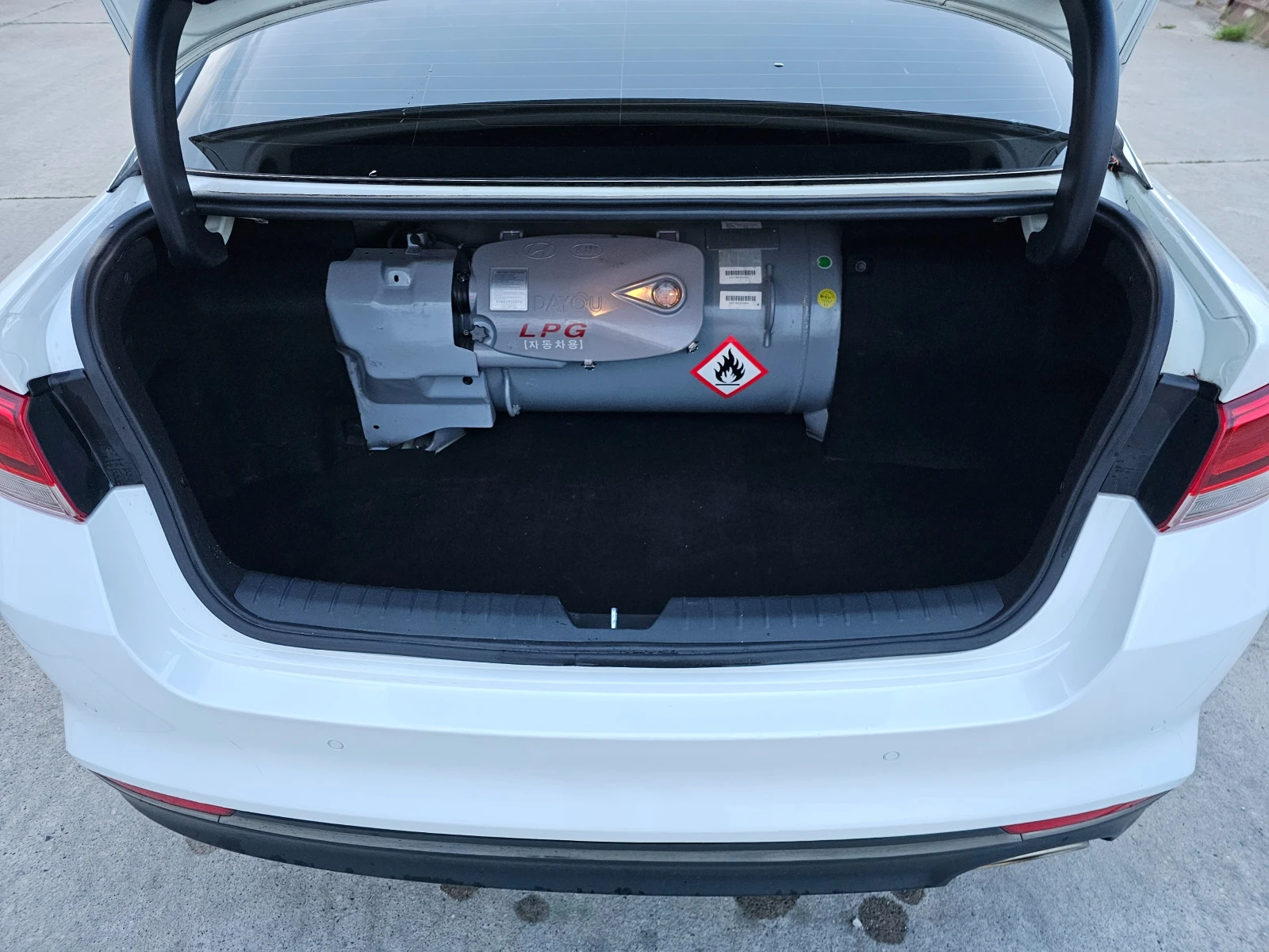 Kia K5 2.0 LPI, Keyless, ������� �� ����� � ������� | Mobile.bg � ����������� 8