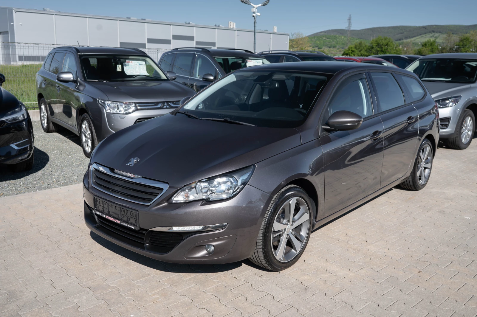 Peugeot 308 1.6* HDI* LED* Камера, снимка 3 - Автомобили и джипове - 54477035