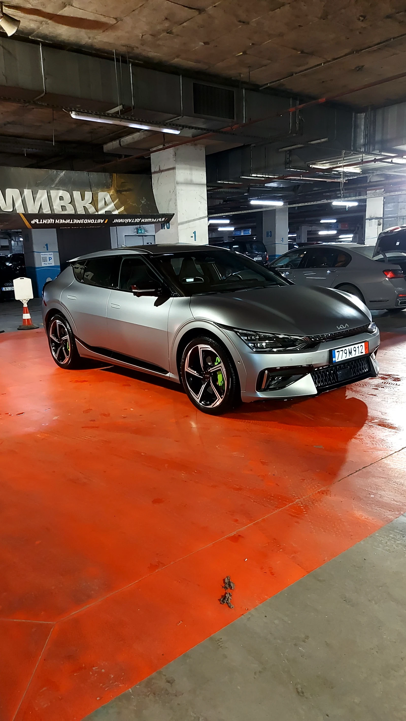 Kia EV6  GT, снимка 3 - Автомобили и джипове - 54530594