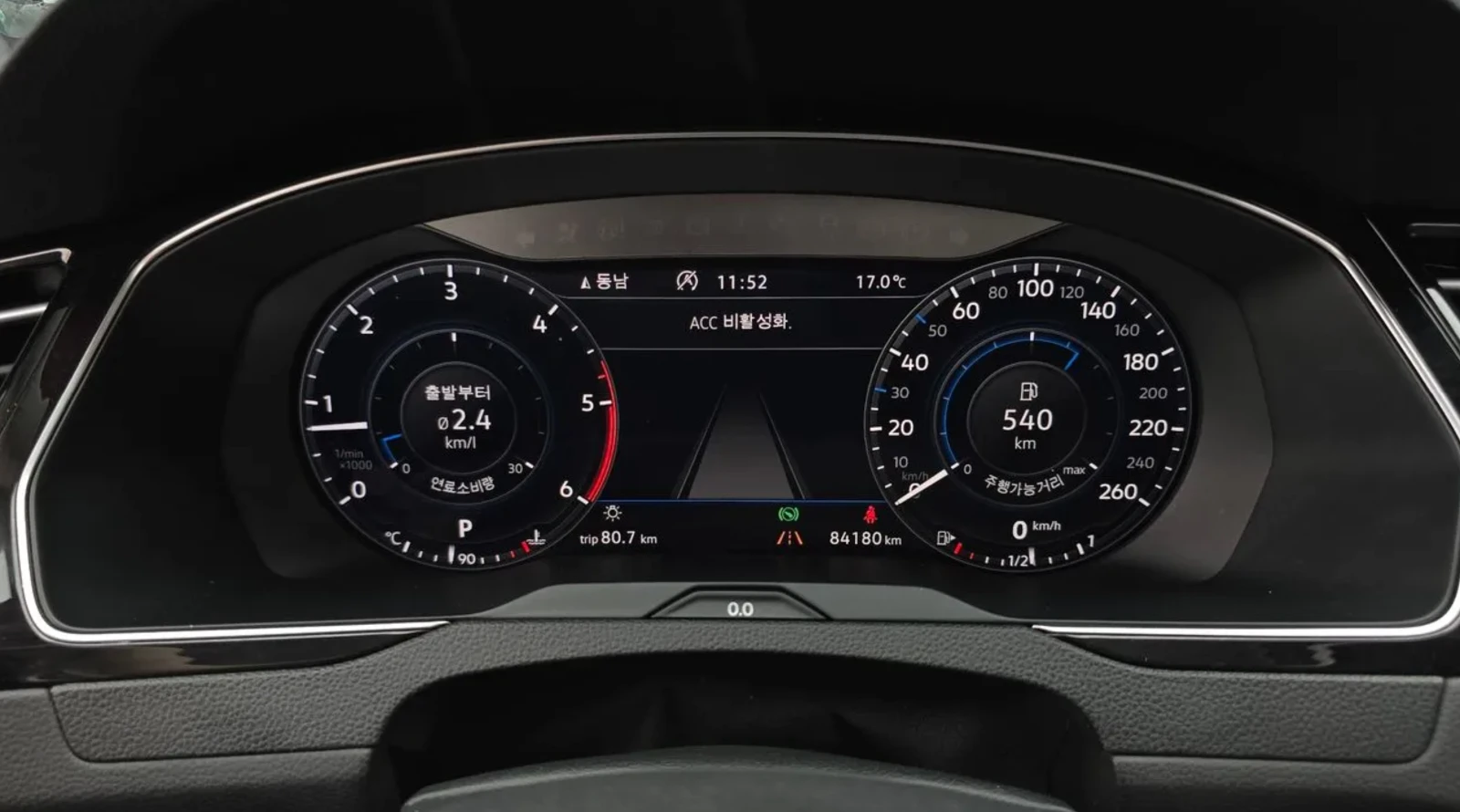 VW Passat GT TDI / DISTRONIC / DIGITAL / ШИБЕДАХ / DSG , снимка 8 - Автомобили и джипове - 54619161