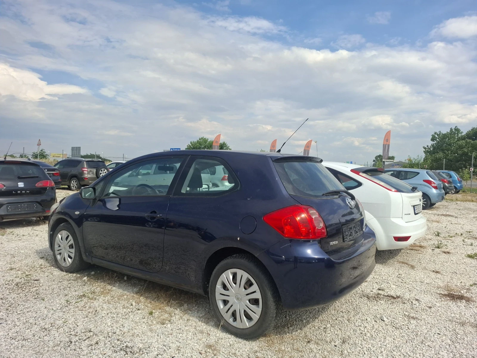 Toyota Auris 1.6 Бензин, снимка 5 - Автомобили и джипове - 55012944