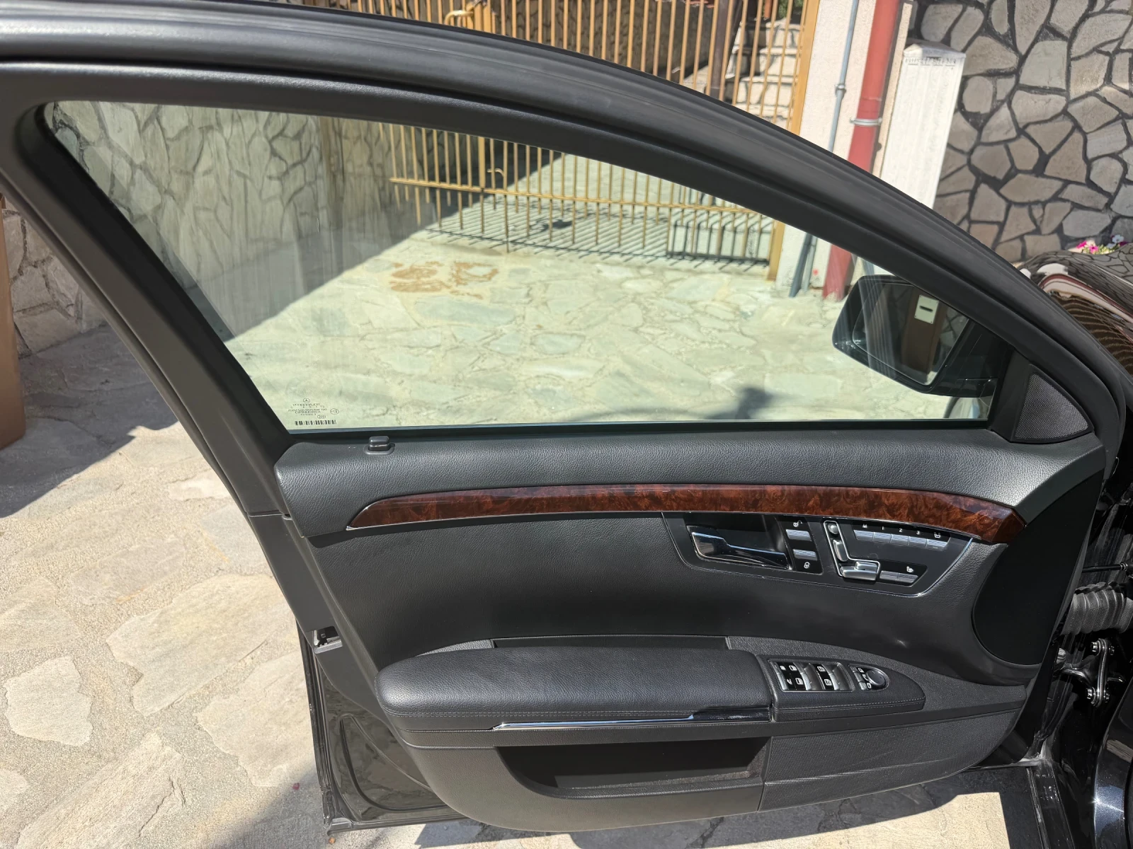 Mercedes-Benz S 350 Лимозина, снимка 4 - Автомобили и джипове - 55599665