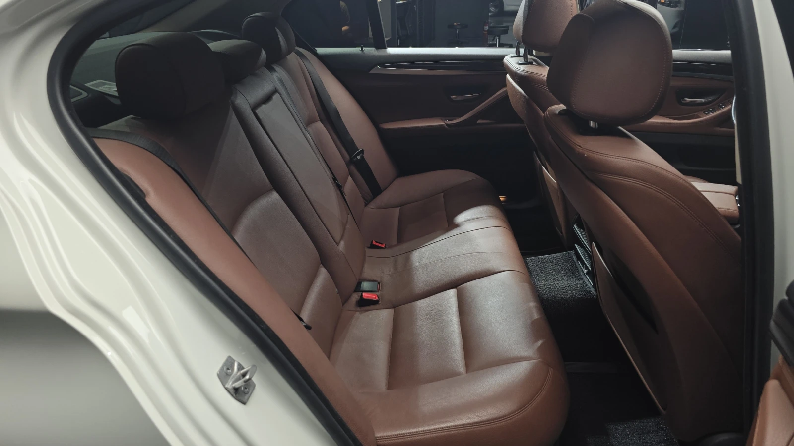 BMW 530 D X Drive M Aerodynamic, снимка 15 - Автомобили и джипове - 55446549