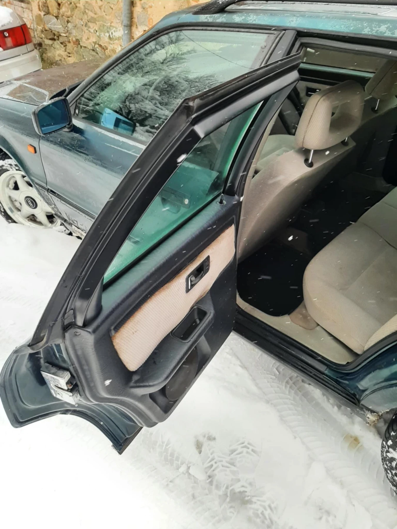 Audi 80 Quattro, снимка 3 - Автомобили и джипове - 55945422